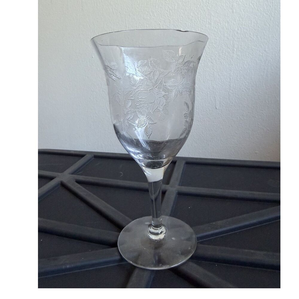 TIFFIN FRANCISCAN GLASSWARE ONEIDA PATTERN WATER GOBLET 6 3/4